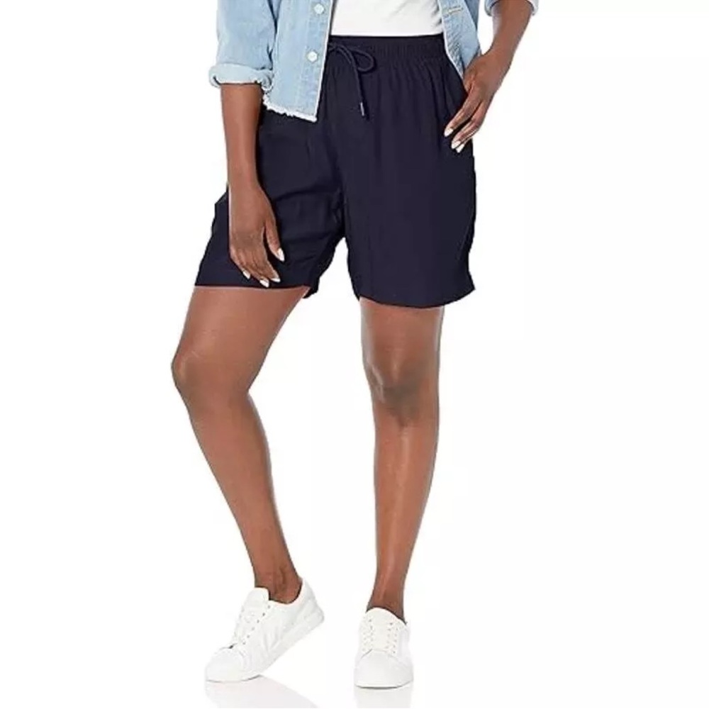 Lacoste Unisex Navy Blue Shorts size 32